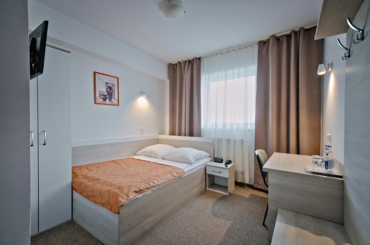 Hotel Sezam Kraczkowa Esterno foto