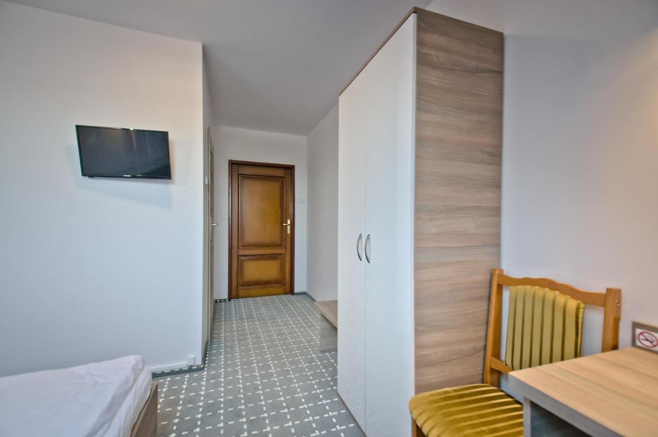Hotel Sezam Kraczkowa Esterno foto