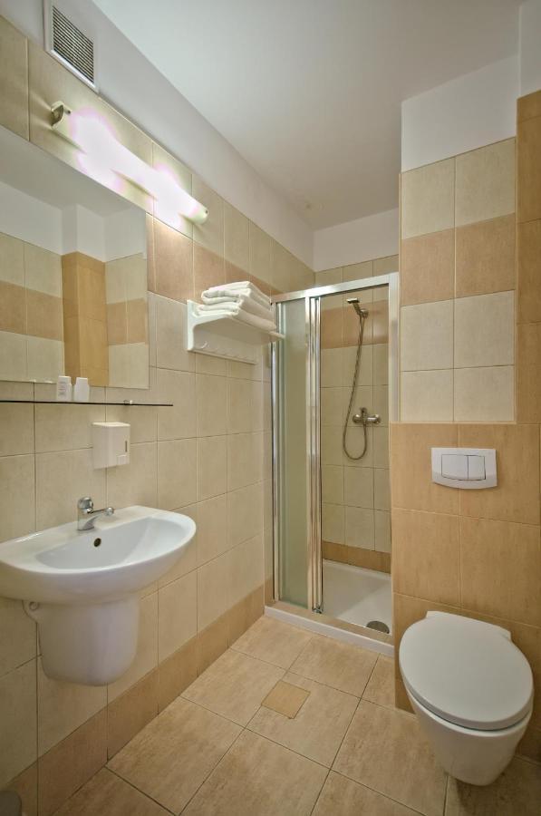 Hotel Sezam Kraczkowa Esterno foto