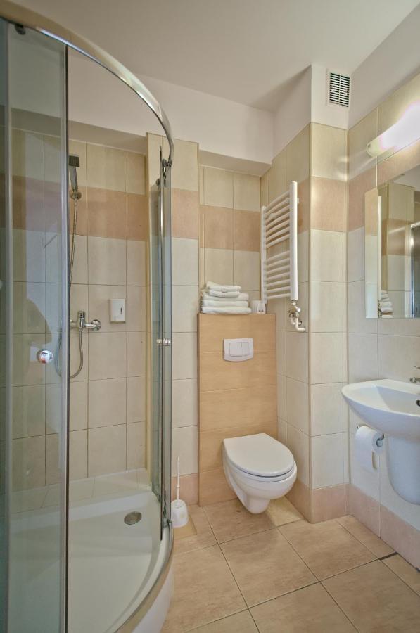 Hotel Sezam Kraczkowa Esterno foto