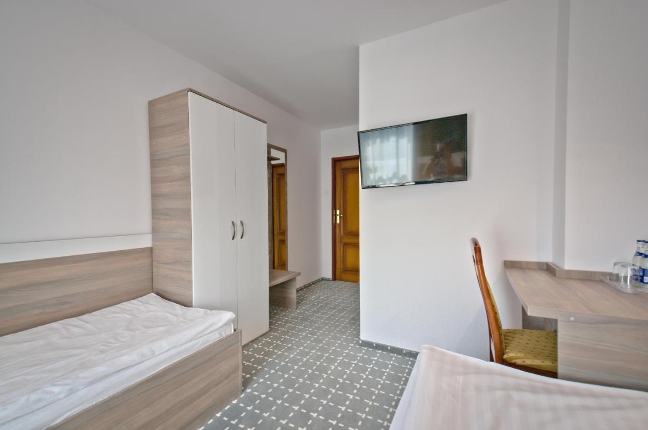 Hotel Sezam Kraczkowa Esterno foto