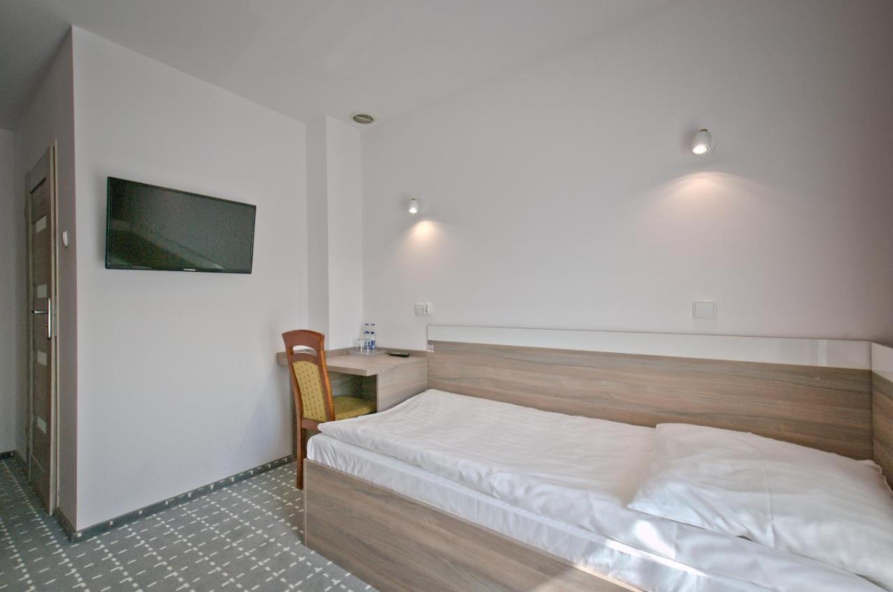 Hotel Sezam Kraczkowa Esterno foto