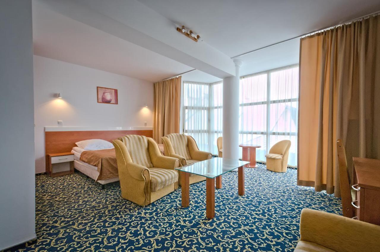 Hotel Sezam Kraczkowa Esterno foto