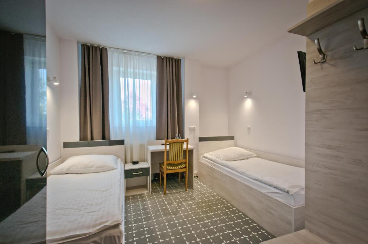 Hotel Sezam Kraczkowa Esterno foto