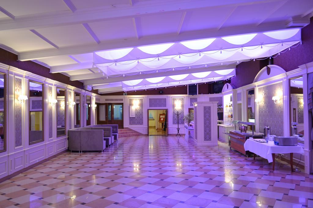 Hotel Sezam Kraczkowa Esterno foto
