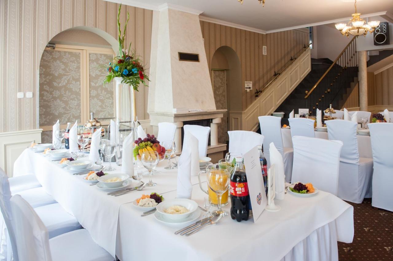 Hotel Sezam Kraczkowa Esterno foto